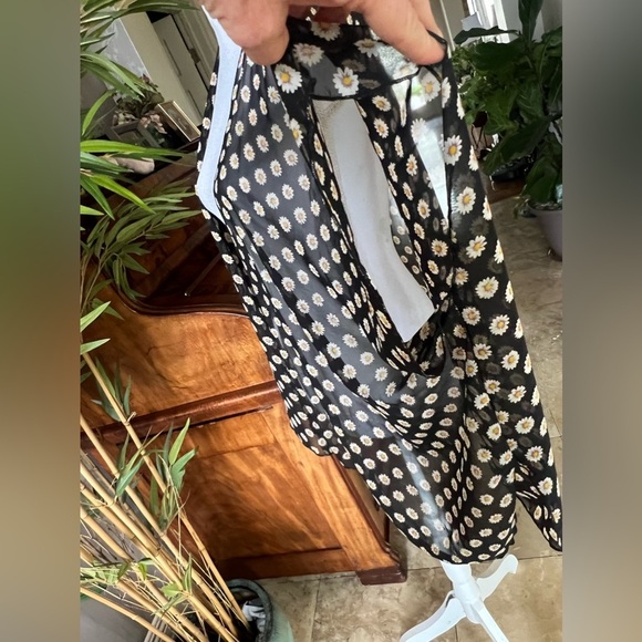 Gypsy Warrior scarf like cardigan/cover-up black with yellow flowers one size - Picture 13 of 14